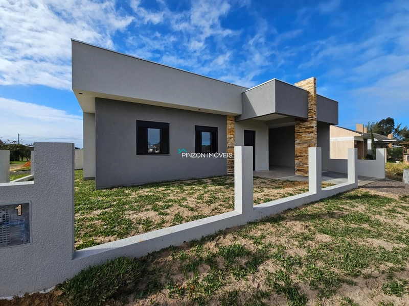 CASA DE ESQUINA EM ARROIO DO SAL A 400 METROS DO MAR!: 1ª foto da galeria de imagens do imóvel