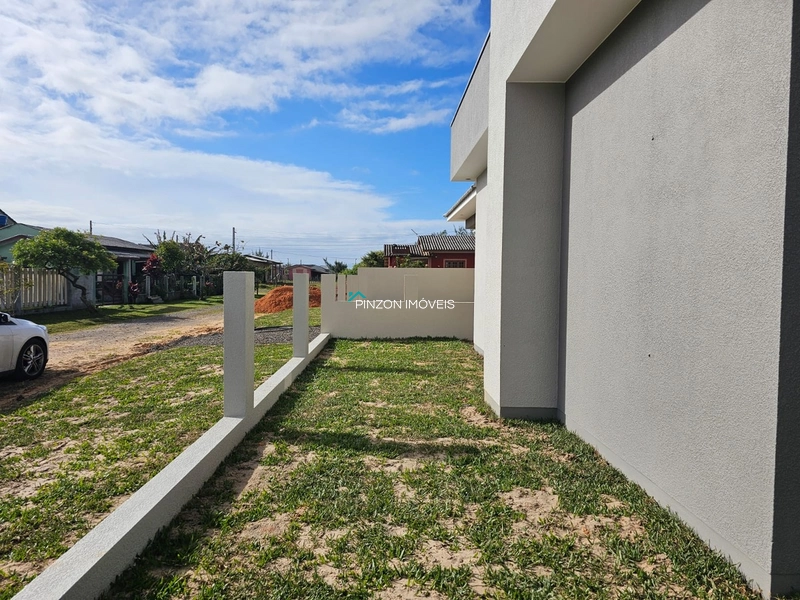 CASA DE ESQUINA EM ARROIO DO SAL A 400 METROS DO MAR!: 6ª foto da galeria de imagens do imóvel