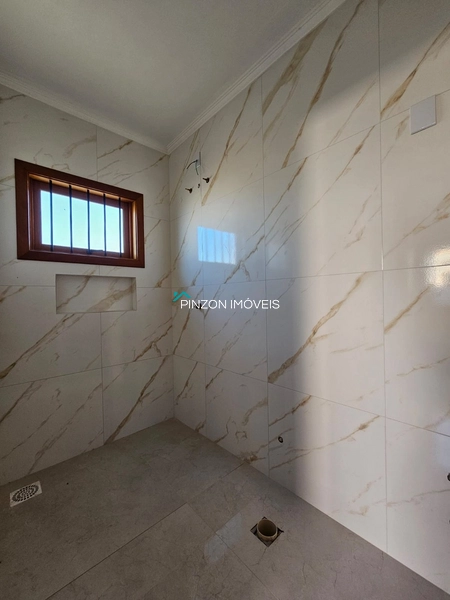 CASA DE ESQUINA COM 3 DORMITÓRIOS A 300M DO MAR EM ARROIO DO SAL: 27ª foto da galeria de imagens do imóvel