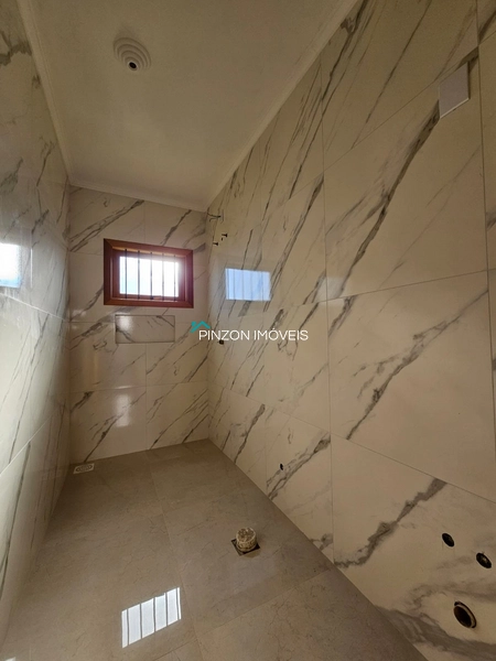 CASA DE ESQUINA COM 3 DORMITÓRIOS A 300M DO MAR EM ARROIO DO SAL: 21ª foto da galeria de imagens do imóvel