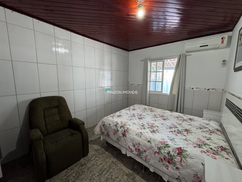 CASA A 350 METROS DO MAR: 17ª foto da galeria de imagens do imóvel