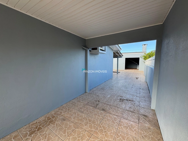 CASA A 350 METROS DO MAR: 3ª foto da galeria de imagens do imóvel