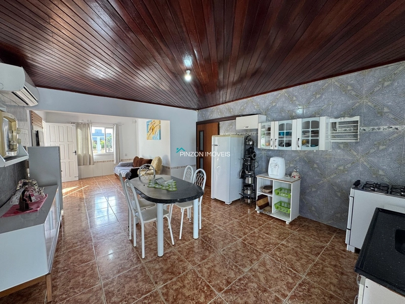 CASA A 350 METROS DO MAR: 11ª foto da galeria de imagens do imóvel
