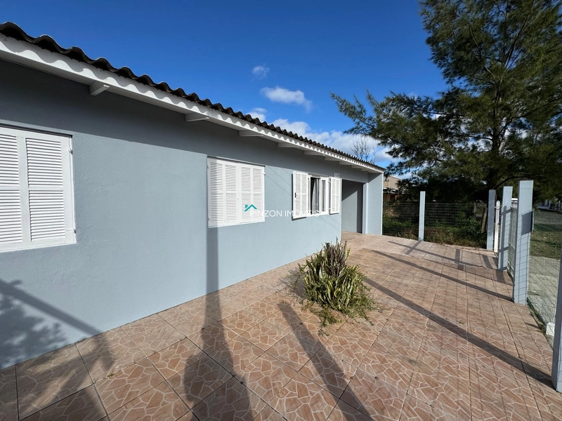CASA A 350 METROS DO MAR: 2ª foto da galeria de imagens do imóvel
