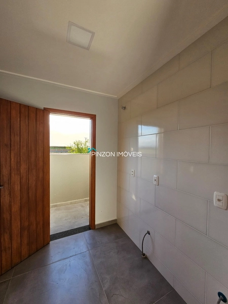 CASA COM PISCINA PRÓXIMA AO CENTRO: 10ª foto da galeria de imagens do imóvel