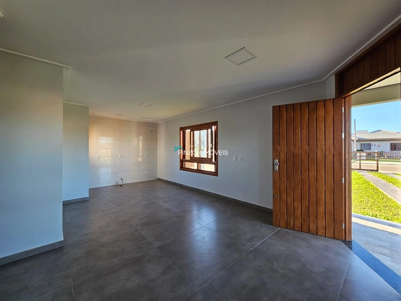 CASA COM PISCINA PRÓXIMA AO CENTRO: 8ª foto da galeria de imagens do imóvel