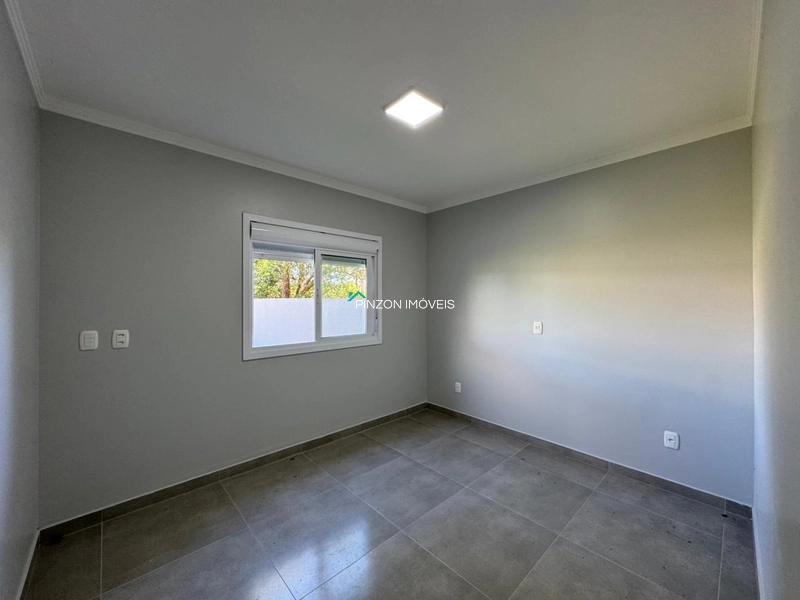 CASA PRÓXIMA AO CENTRO EM ARROIO DO SAL: 9ª foto da galeria de imagens do imóvel