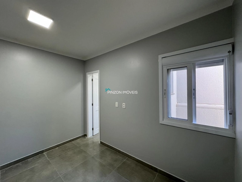 CASA PRÓXIMA AO CENTRO EM ARROIO DO SAL: 6ª foto da galeria de imagens do imóvel