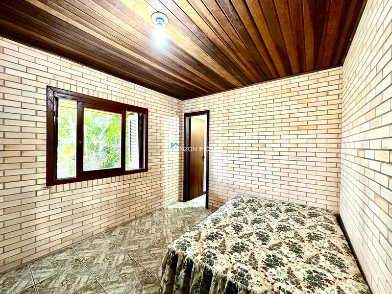 CASA A 350 METROS DA PRAIA: 11ª foto da galeria de imagens do imóvel