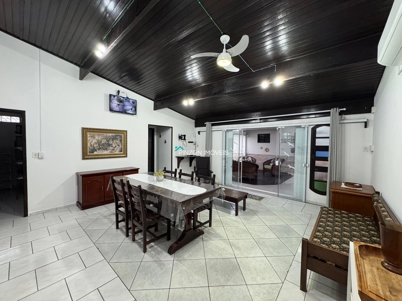 CASA PRÓXIMA À PRAIA: 25ª foto da galeria de imagens do imóvel