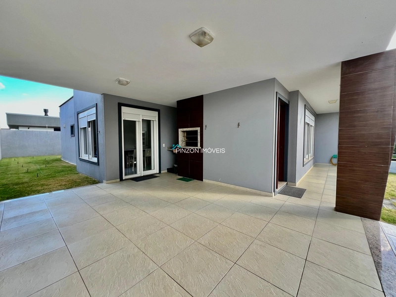 CASA A 150 METROS DA PRAIA: 5ª foto da galeria de imagens do imóvel