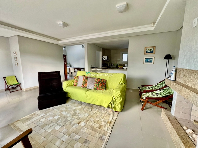 CASA A 150 METROS DA PRAIA: 13ª foto da galeria de imagens do imóvel