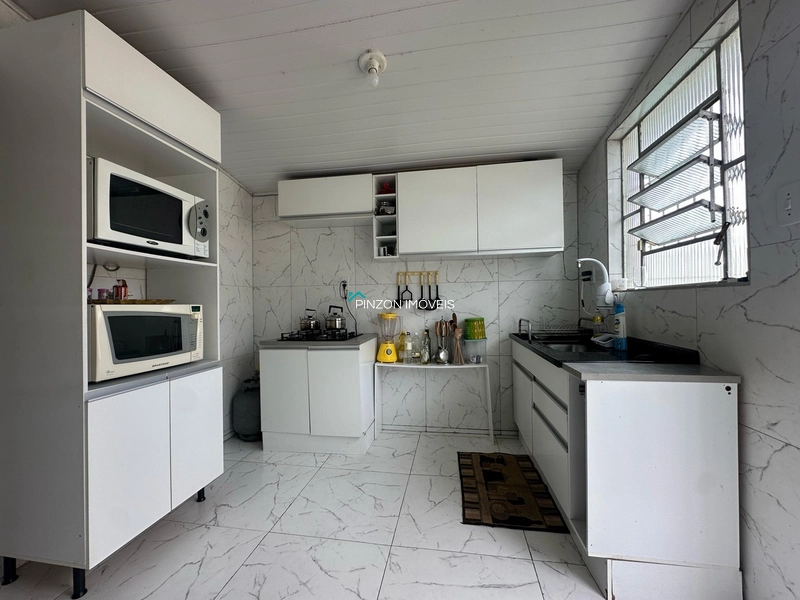 CASA COM PISCINA: 10ª foto da galeria de imagens do imóvel