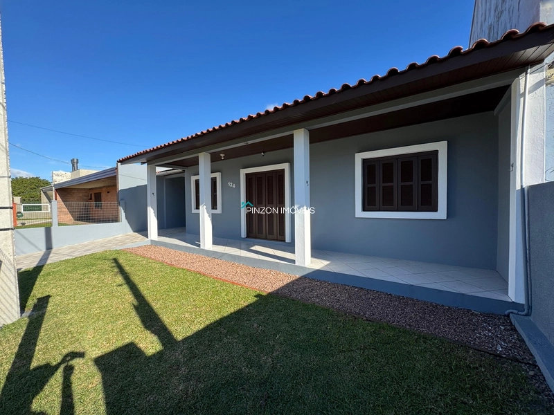 CASA A 350 METROS DA PRAIA: 3ª foto da galeria de imagens do imóvel
