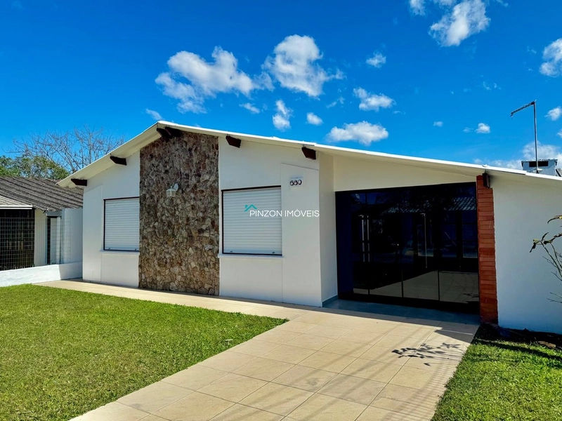 CASA À VENDA EM ATLÂNTIDA SUL: 3ª foto da galeria de imagens do imóvel
