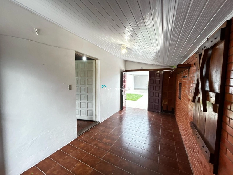 CASA À VENDA EM ATLÂNTIDA SUL: 2ª foto da galeria de imagens do imóvel