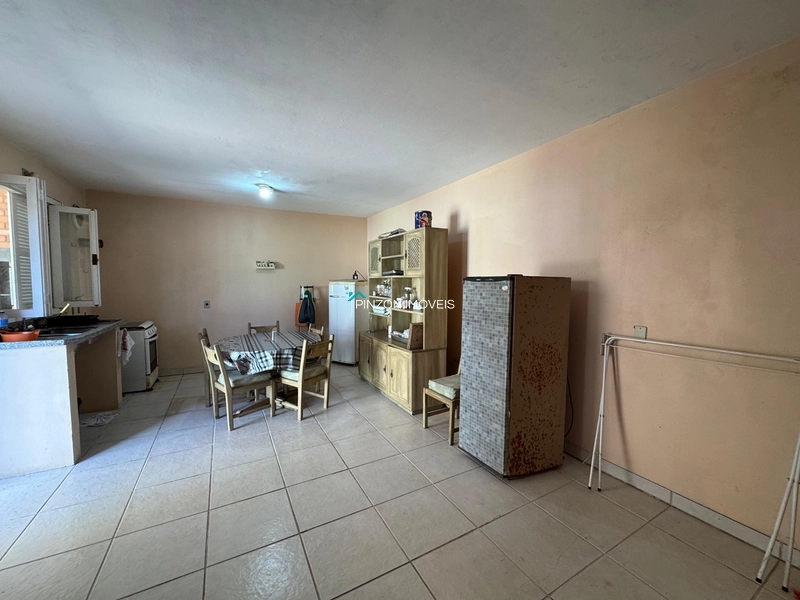 CASA COM PISCINA EM ATLÂNTIDA SUL: 18ª foto da galeria de imagens do imóvel