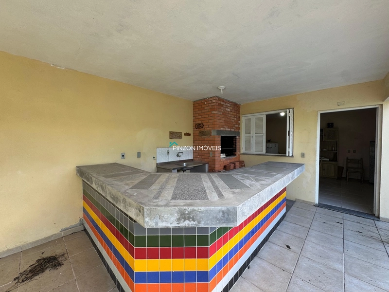 CASA COM PISCINA EM ATLÂNTIDA SUL: 4ª foto da galeria de imagens do imóvel