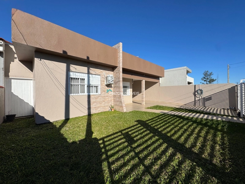 CASA COM PISCINA EM ATLÂNTIDA SUL: 4ª foto da galeria de imagens do imóvel