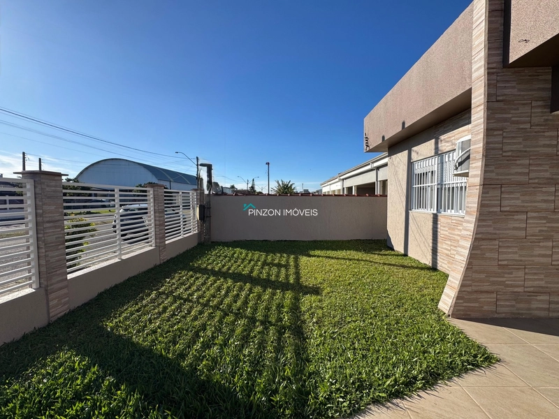CASA COM PISCINA EM ATLÂNTIDA SUL: 3ª foto da galeria de imagens do imóvel