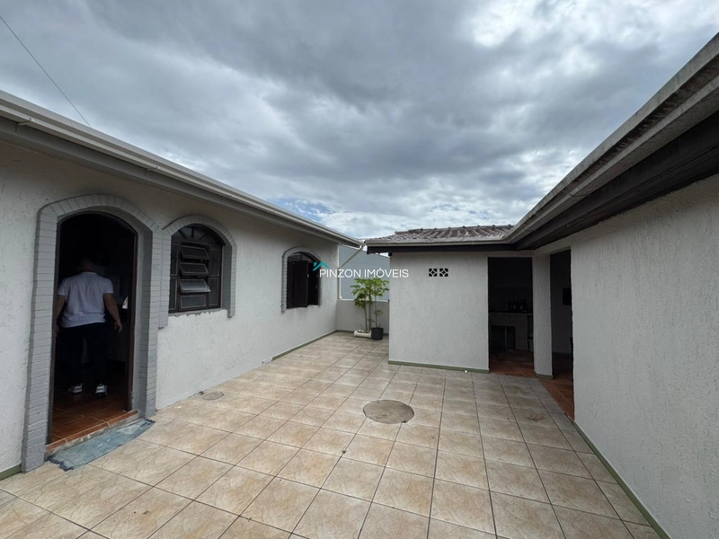 Casa a 300 metros da praia: 17ª foto da galeria de imagens do imóvel