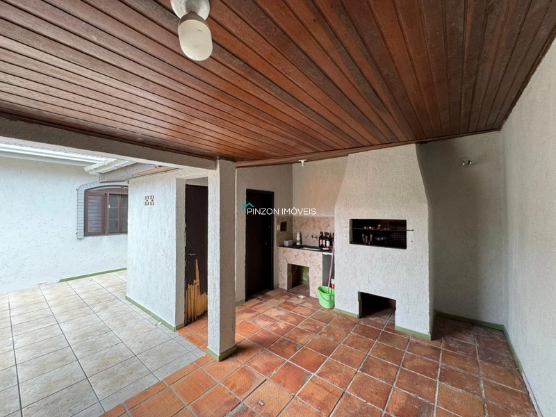 Casa a 300 metros da praia: 16ª foto da galeria de imagens do imóvel