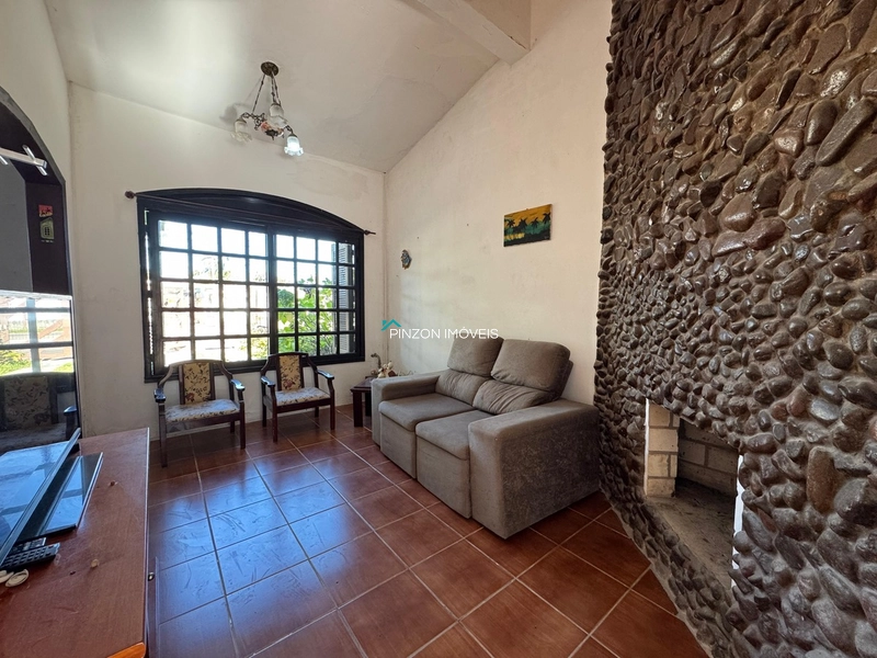 CASA NA AVENIDA: 11ª foto da galeria de imagens do imóvel