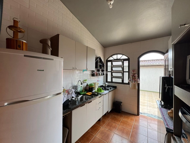 Casa a 300 metros da praia: 12ª foto da galeria de imagens do imóvel