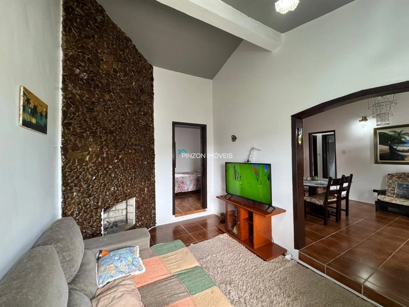 Casa a 300 metros da praia: 14ª foto da galeria de imagens do imóvel