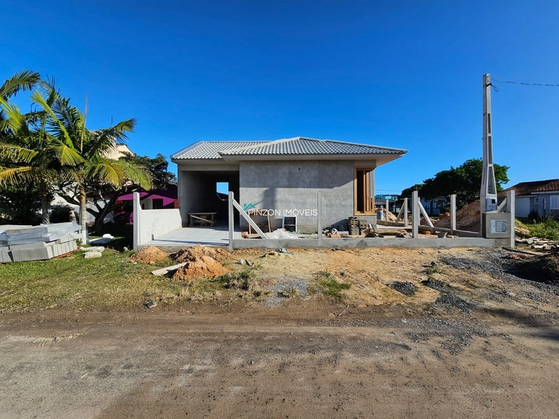 CASA DE ESQUINA A 400 METROS DO MAR: 3ª foto da galeria de imagens do imóvel