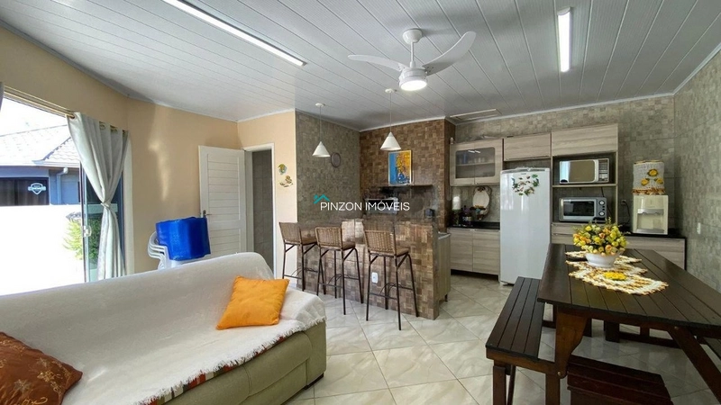 CASA COM PISCINA A 400 METROS DO MAR EM ARROIO DO SAL: 7ª foto da galeria de imagens do imóvel