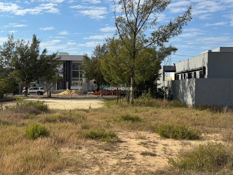 TERRENO A 350M DA PRAIA: 3ª foto da galeria de imagens do imóvel