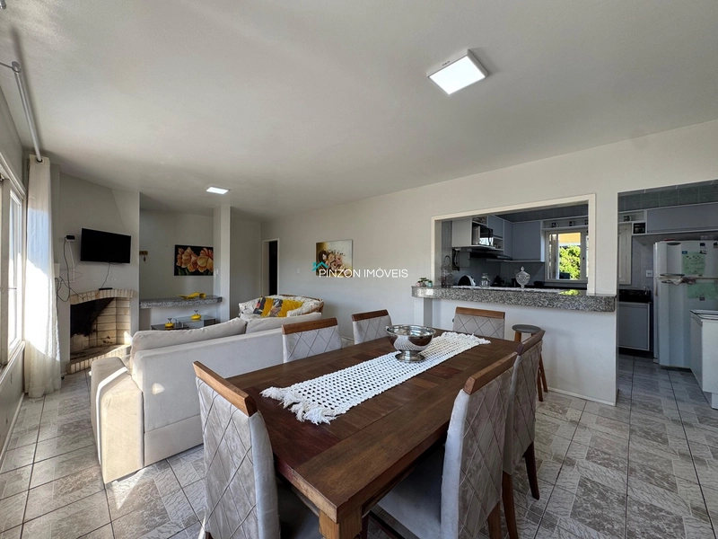 CASA A 50 METROS DA PRAIA: 11ª foto da galeria de imagens do imóvel