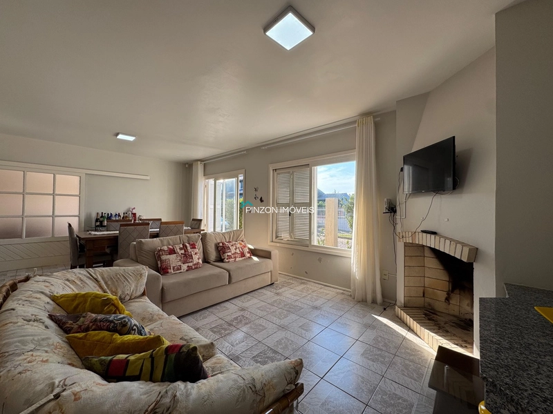 CASA A 50 METROS DA PRAIA: 7ª foto da galeria de imagens do imóvel