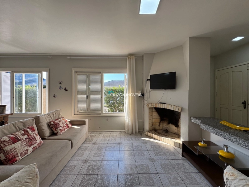 CASA A 50 METROS DA PRAIA: 28ª foto da galeria de imagens do imóvel