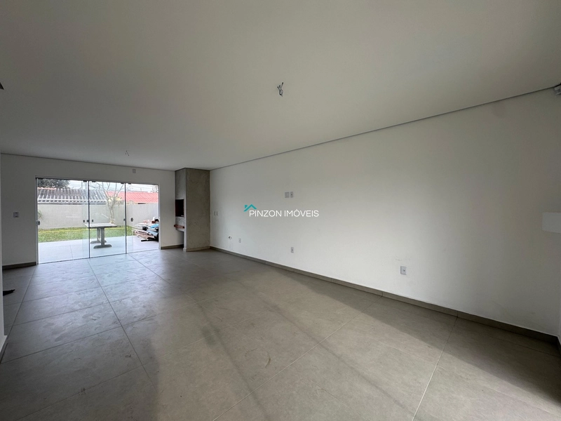 CASA COM PISCINA EM ATLÂNTIDA SUL: 10ª foto da galeria de imagens do imóvel