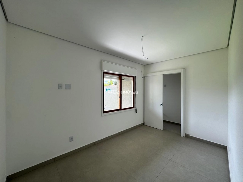 CASA COM PISCINA EM ATLÂNTIDA SUL: 11ª foto da galeria de imagens do imóvel