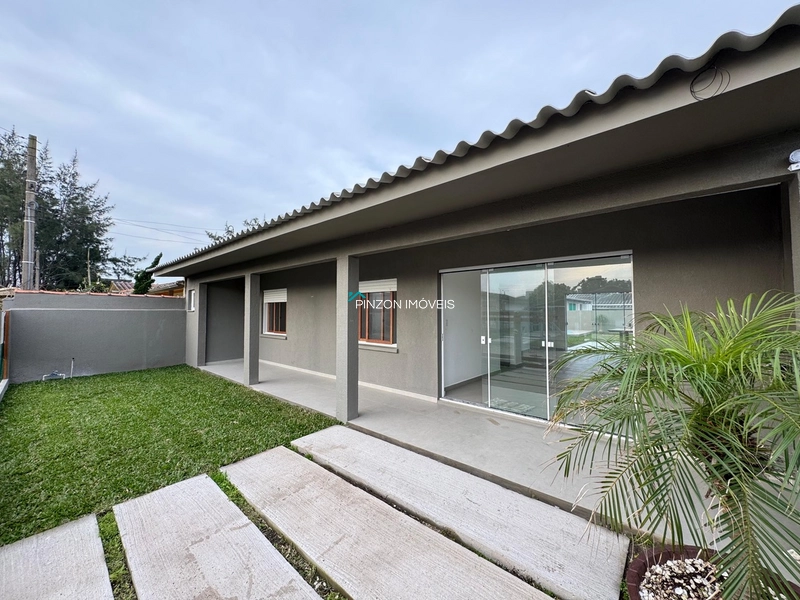 CASA COM PISCINA EM ATLÂNTIDA SUL: 5ª foto da galeria de imagens do imóvel