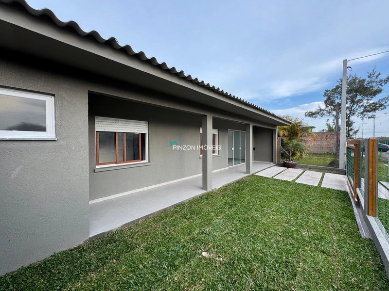 CASA COM PISCINA EM ATLÂNTIDA SUL: 3ª foto da galeria de imagens do imóvel