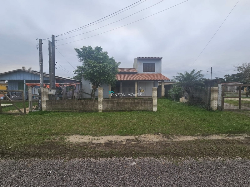 CASA NO BALNEÁRIO ATLÂNTICO EM ARROIO DO SAL: 2ª foto da galeria de imagens do imóvel