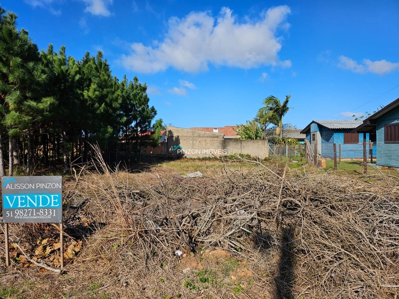 TERRENO RESIDENCIAL A APENAS 700 METROS DO CENTRO: 1ª foto da galeria de imagens do imóvel