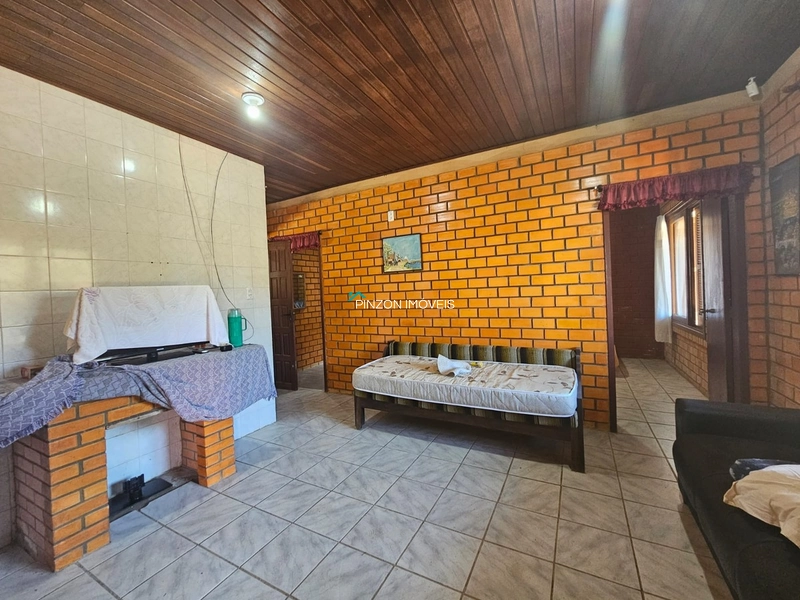 SUA CASA DE VERANEIO A APENAS 100 METROS DO MAR: 15ª foto da galeria de imagens do imóvel