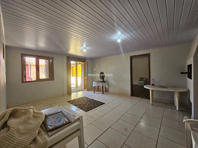 SUA CASA DE VERANEIO A APENAS 100 METROS DO MAR: 25ª foto da galeria de imagens do imóvel