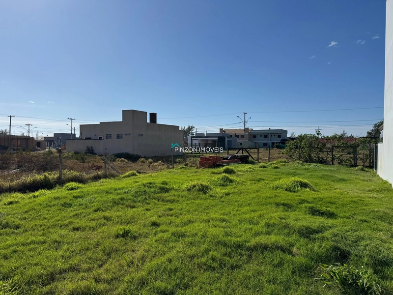 TERRENO NA AVENIDA: 2ª foto da galeria de imagens do imóvel