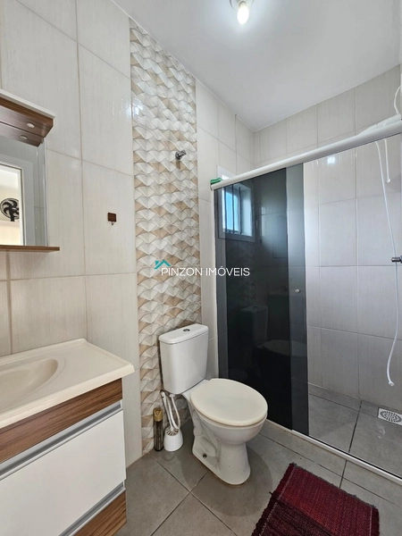 CASA COM AMPLO TERRENO A APENAS 310 METROS DO MAR: 28ª foto da galeria de imagens do imóvel