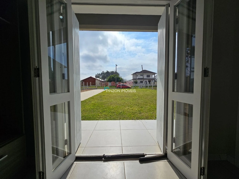 CASA COM AMPLO TERRENO A APENAS 310 METROS DO MAR: 27ª foto da galeria de imagens do imóvel