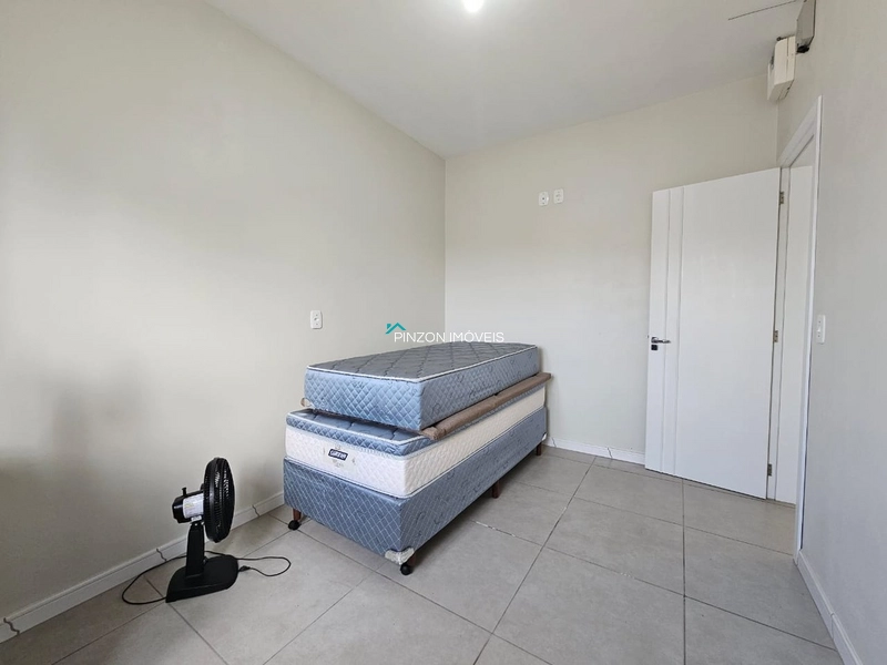 CASA COM AMPLO TERRENO A APENAS 310 METROS DO MAR: 24ª foto da galeria de imagens do imóvel
