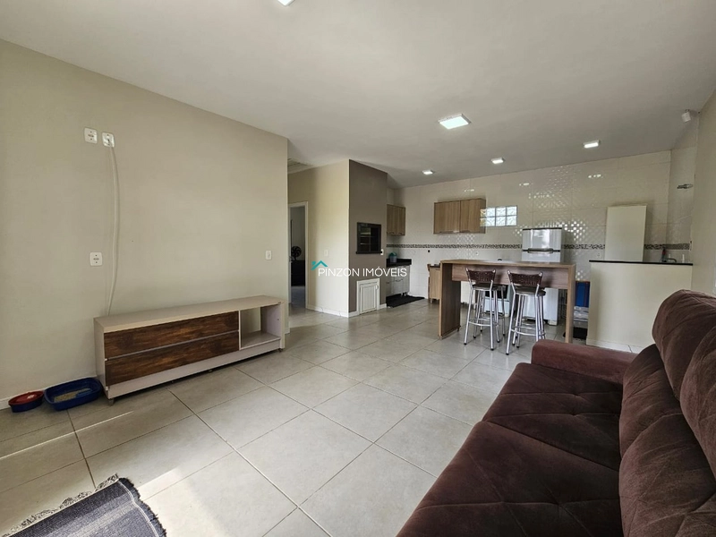 CASA COM AMPLO TERRENO A APENAS 310 METROS DO MAR: 13ª foto da galeria de imagens do imóvel
