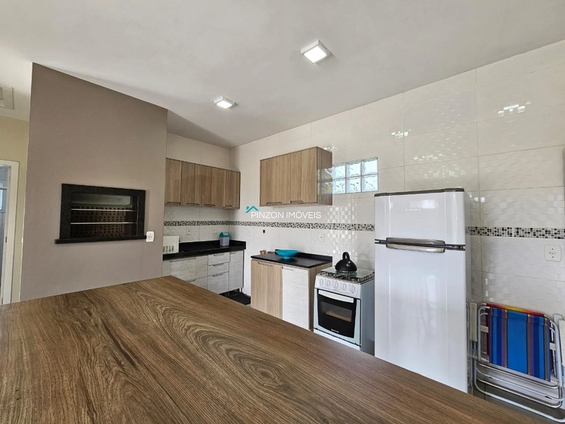 CASA COM AMPLO TERRENO A APENAS 310 METROS DO MAR: 15ª foto da galeria de imagens do imóvel