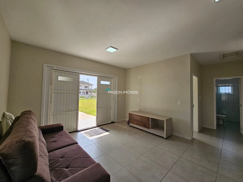 CASA COM AMPLO TERRENO A APENAS 310 METROS DO MAR: 16ª foto da galeria de imagens do imóvel